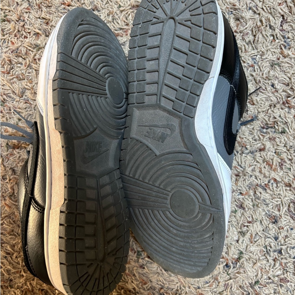 Custom Nike Dunks - Picture 7 of 7